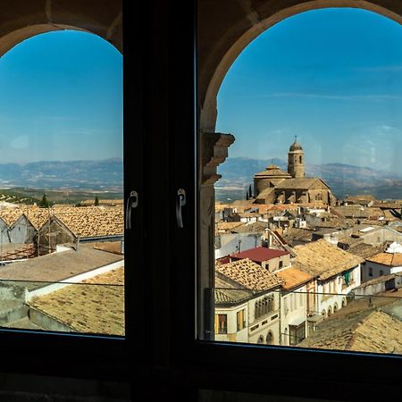 Hotel Palacio De Ubeda 5 G.L Dış mekan fotoğraf View of the town from the tower of the church