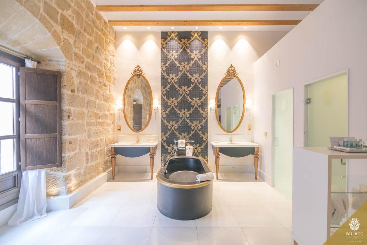 Hotel Palacio De Ubeda 5 G.L Dış mekan fotoğraf Bathroom