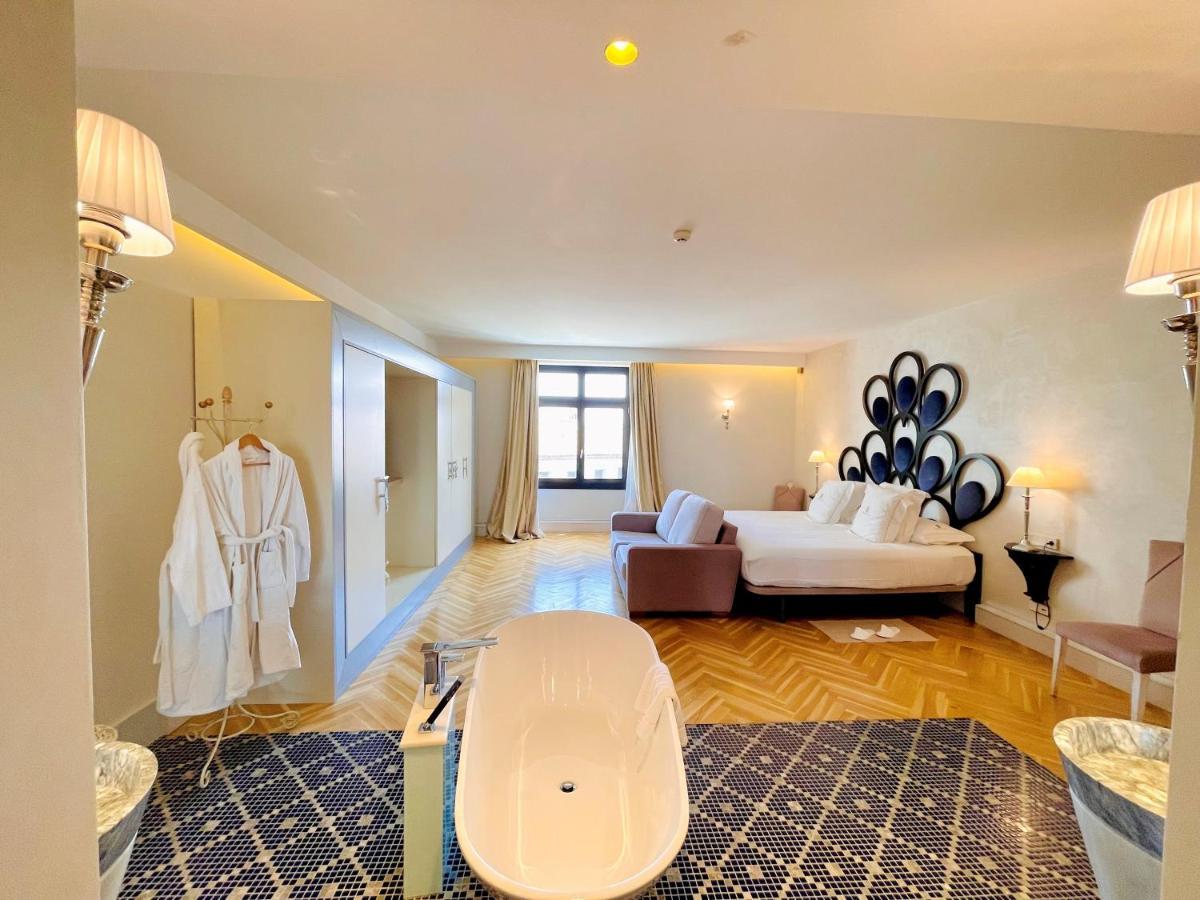 Hotel Palacio De Ubeda 5 G.L Dış mekan fotoğraf Suite at the Hotel du Vin, Cheltenham