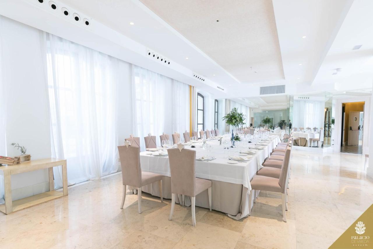 Hotel Palacio De Ubeda 5 G.L Dış mekan fotoğraf The ballroom