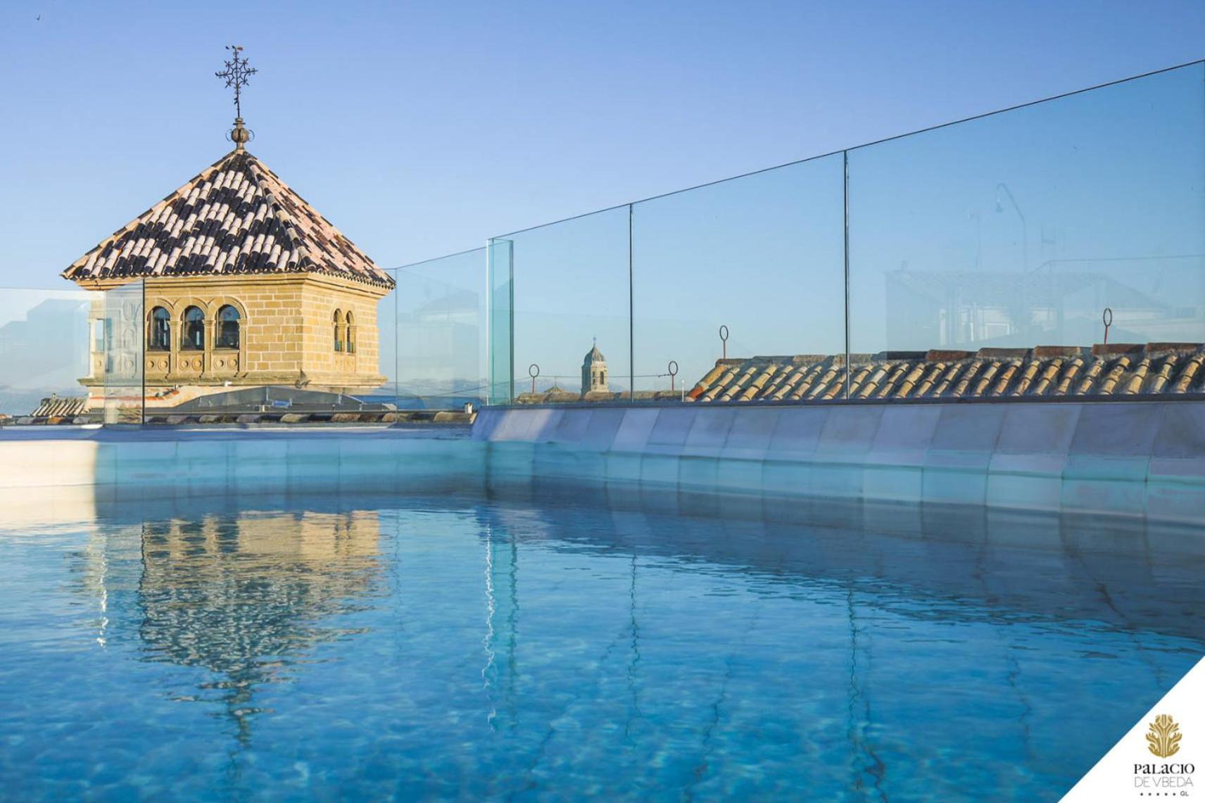Hotel Palacio De Ubeda 5 G.L Dış mekan fotoğraf The rooftop pool